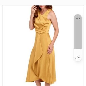 Taylor NWT gold wrap front party cocktail wedding midi dress. Size 4.